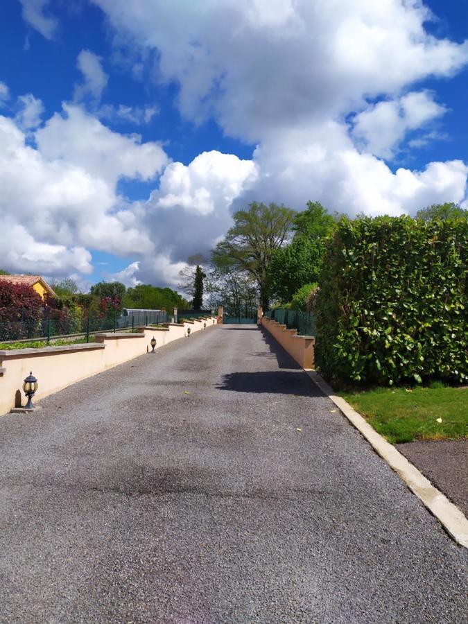 Apartamento Les Bruyeres Chaptelat Exterior foto
